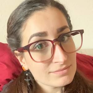 Meet your Posher, Nada